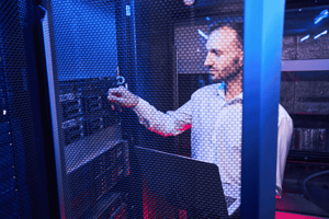 professional-it-specialist-1200x800